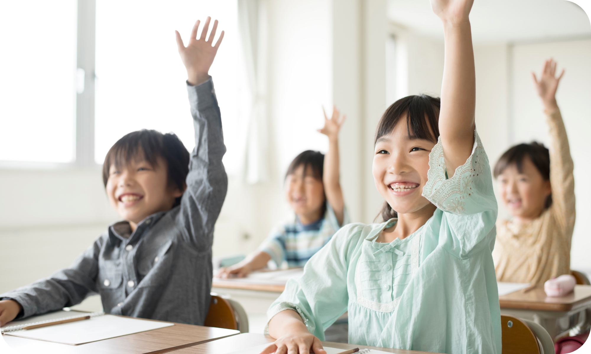 「できた！」の笑顔が輝く、楽しい学びの教室。